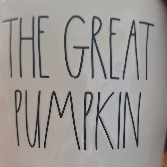 Rae Dunn X Snoopy The Great Pumpkin Canister - Picture 3 of 4